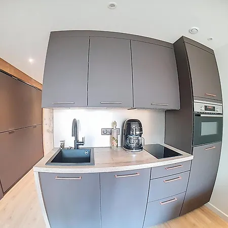 Renove Centre-ville Avec Balcon - Fr-1-518-167 Apartamento *