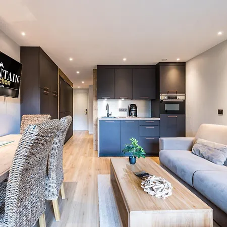 Rénové Centre-ville Avec Balcon - Fr-1-518-167 Apartamento *